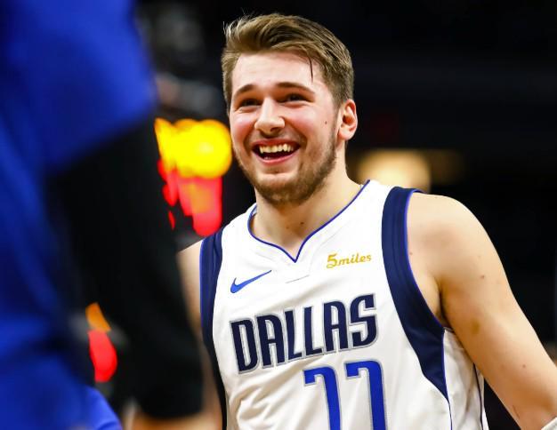 开云体育官网-A-史密斯：现在看来，达拉斯送走东契奇是NBA历史最糟糕的交易